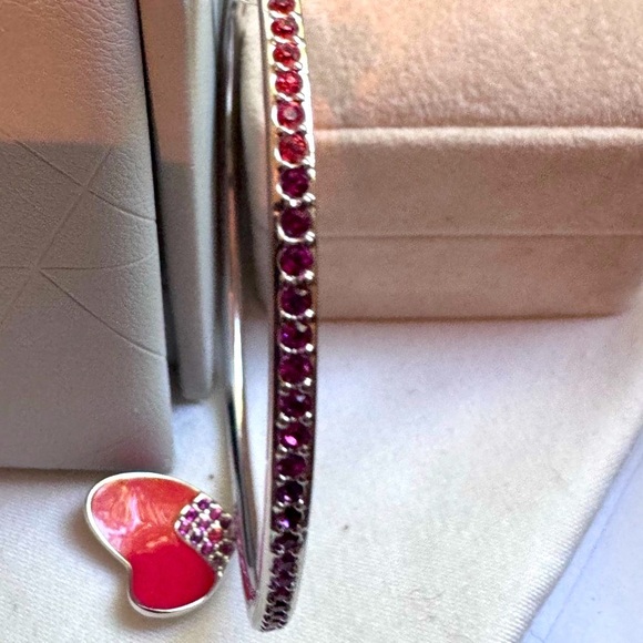 💖✨ Rhodium-Plated Crystal Hoop Earrings w/ Pink Heart Charms – Sparkly & Sweet! - Picture 9 of 14